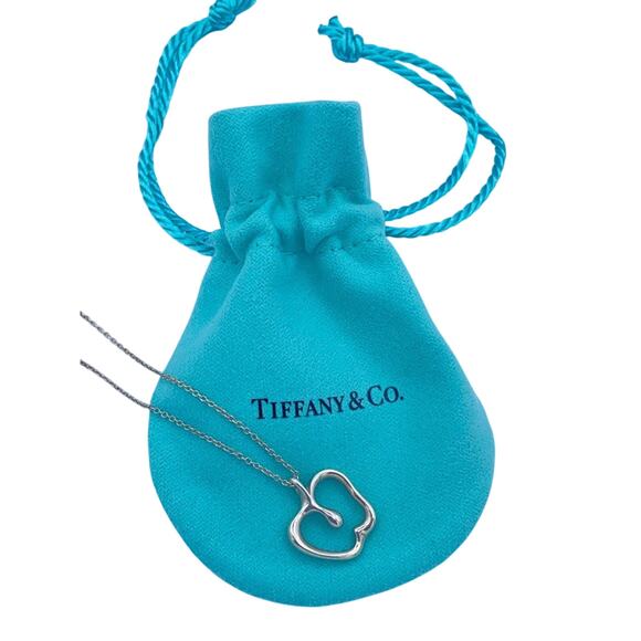 Authentic Tiffany & Co. Sterling Silver Elsa Peretti Apple Pendant Necklace 16" - Picture 3 of 6